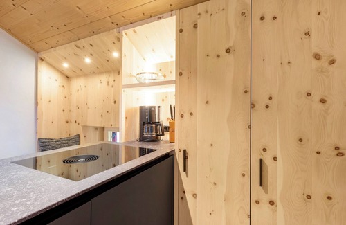 Ega Apartment | Apartment “Lavendel - Thalerhof” with Mountain View, Wi-Fi, Balcony & Garden