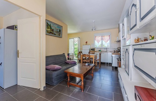 Mios House | Apartment 'La Patte D'oie' with Private Terrace, Wi-Fi and Air Conditioning