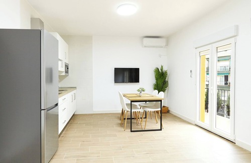 Andujar Apartment | Apartment 'La Victoria D' with Balcony, Wi-Fi and Air Conditioning