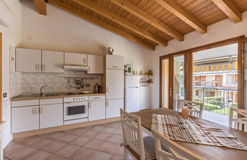 Colà Di Lazise Apartment | Apartment 'Lake Garda-Lazise Colá' with Garden, Shared Pool & A/C