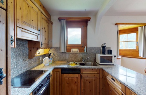 Zuoz Apartment | Apartment Larschigna - Attractive 3.5-Room Apartment