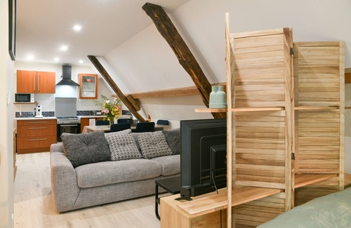 Saint-Beron Apartment | Apartment 'Le Petit Refuge' with Mountain View, Wi-Fi, and Air Conditioning
