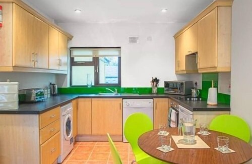 Clondra Apartment | Apartment-Luxury-Private Bathroom-1A