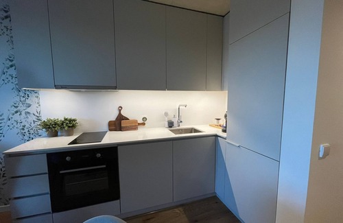 Leca da Palmeira Apartment | Apartment 'Magnólia 75' with Shared Garden, Balcony and Wi-Fi