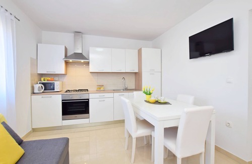 Vrsi Apartment | Apartment Maja (69521-A1) - Vrsi (Zadar)