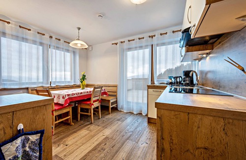 Vandoies Apartment | Apartment "Maurerhof Abendrot" with Mountain View, Private Terrace & Wi-Fi