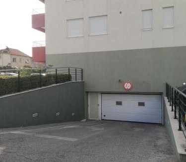 Split Apartment | Apartment MEL II