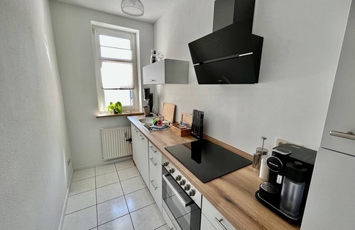 Gohlis-Mitte Apartment | Apartment mit 2 Schlafzimmern, Balkon, Netflix, Drucker und Privaten Parkplatz