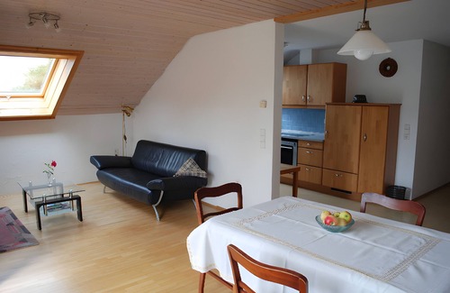 Ottenhausen Apartment | Apartment 'Mit Pool' with Shared Pool, Shared Garden and Wi-Fi