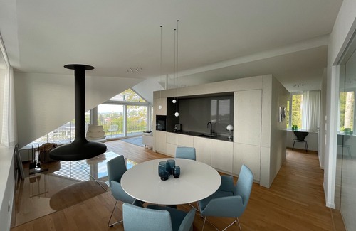 Schnetzenhausen Apartment | Apartment 'Müller' with Lake View, Wi-Fi and Air Conditioning