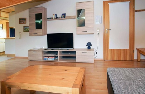 Kottenborn Bed & Breakfast | Apartment "Nürburg" - Guest Room u. Apartment Irene