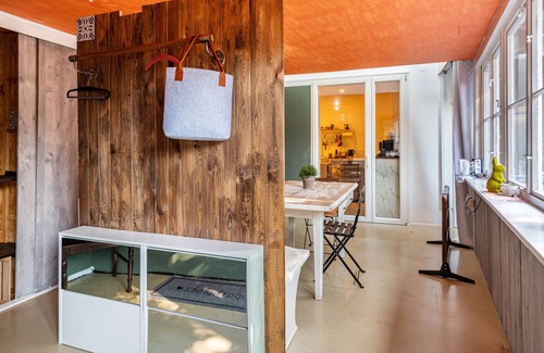 Kandern Apartment | Apartment 'Nähe Schweiz' with Private Terrace, Private Garden and Wi-Fi