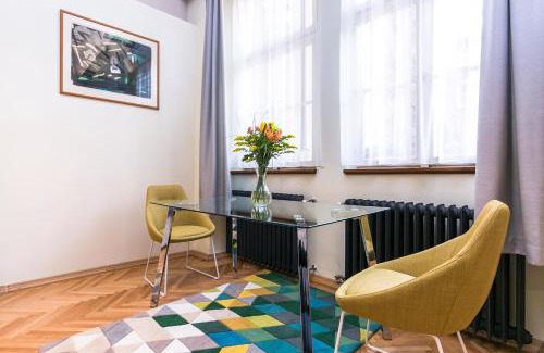 Mala Strana Apartment | Apartment Nebovidy I - Historic centre - Terrace - Air Conditioning