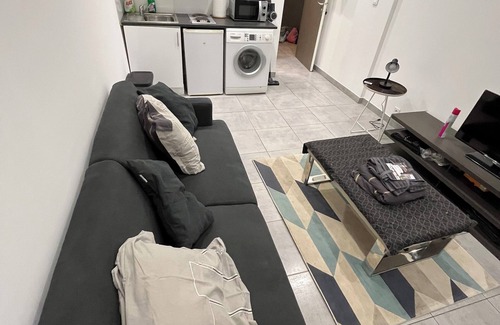 Vernier Apartment | Apartment Nice ville gare Ter