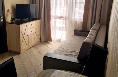 Imeritinskaya Lowland Apartment | Apartment Nizhneimeretinskaya 137
