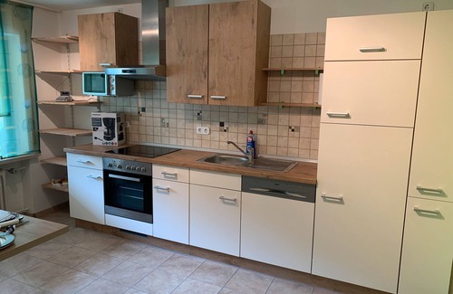 Maibrunn Apartment | Apartment 'Ödbach' with Shared Terrace, Private Garden and Wi-Fi