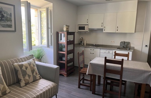 Ituren Apartment | Apartment 'Olentzero' with Mountain View, Wi-Fi and Air Conditioning