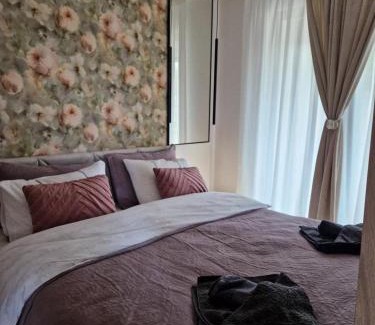 Divcibare Apartment | Apartment Ornament Lux