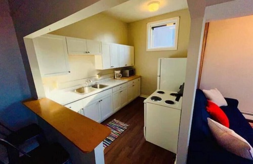 Bath Apartment | Apartment over shops in Bath Historic District