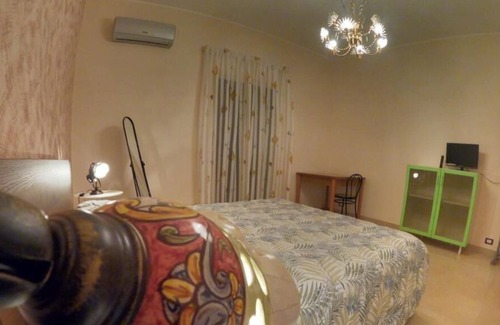 Biancavilla Apartment | Apartment overlooking Mount Etna. a few kilometers from Catania