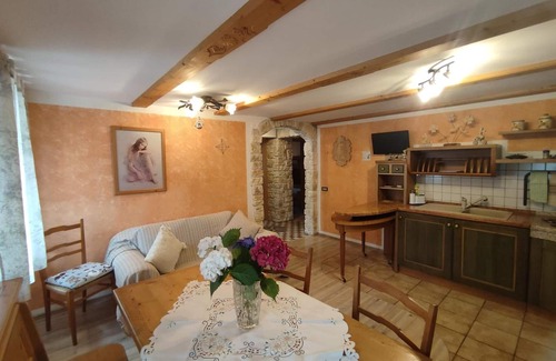 Padola Apartment | Apartment 'Padola 72' with Mountain View and Wi-Fi