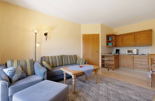 Pobershau Apartment | Apartment 'Pension Bergblick - Schwarzwasserta' with Mountain View, Balcony and Wi-Fi