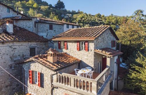 Gello Apartment | Apartment Pervinca by Interhome