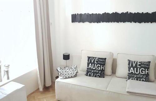 Ljubljana Old Town Apartment | Apartment Pod Gradom