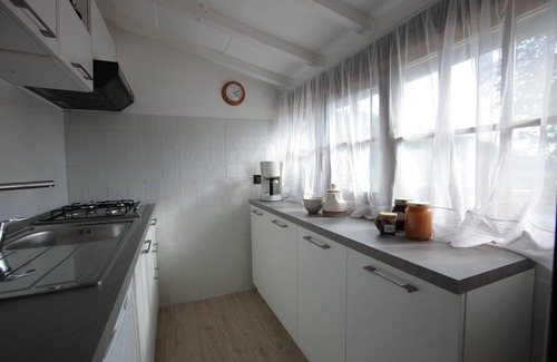 Montefollonico Apartment | Apartment 'Podere La Paolina Cottage' with Mountain View, Private Terrace and Wi-Fi