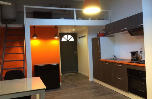 Bourg-les-Valence Apartment | Apartment-Private Bathroom-pont Péri-Rez de chaussée