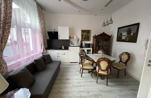 Bad Salzuflen Apartment | Apartment-Private Bathroom-Street View-Erdgeschoss
