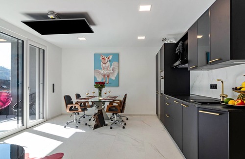 Owingen Apartment | Apartment 'Purer Genuss - Exklusive' with Mountain View, Wi-Fi and Air Conditioning