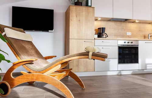 San Genesio Atesino Apartment | Apartment "Reiterhof Flora" with Mountain View, Private Garden & Wi-Fi