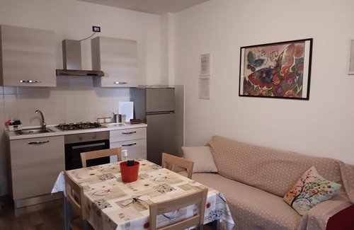 Pisa Apartment | Apartment 'Rachele 3' with Balcony