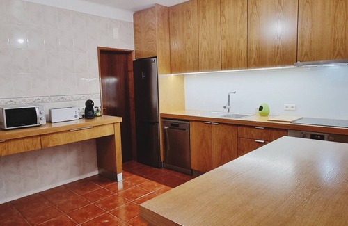 Penacova Apartment | Apartment 'Retiro Do Viajante' with Mountain View, Wi-Fi and Air Conditioning