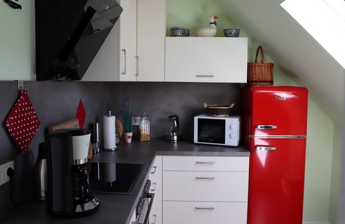 Bilstein Apartment | Apartment "Rosenberger" with Mountain View, Balcony & Wi-Fi