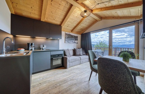 Nova Ponente Apartment | Apartment "Schwarzhorn": Mountain View, Infrared Sauna and Feestanding Bathtub