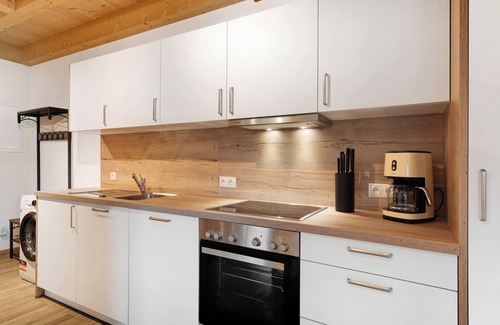 Oberkirch Apartment | Apartment 'Schwarzwaldglück' with Mountain View, Private Terrace and Wi-Fi
