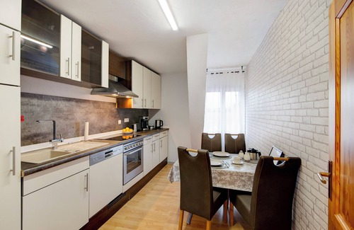 Schwerte Apartment | Apartment 'Schwerter Altstadt Fewo 1' with Wi-Fi