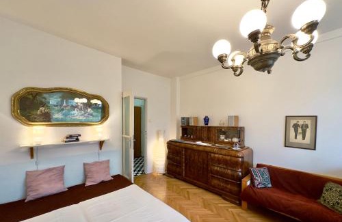 Michle Apartment | Apartment Sedlčanská - You Will Save Money Here - equipped with antique furniture