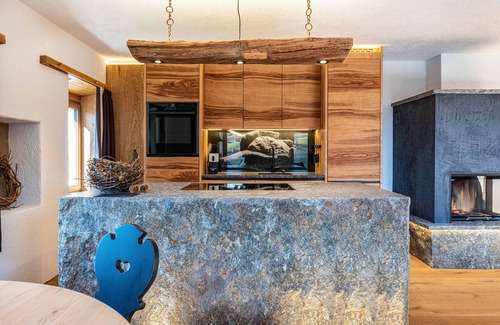 Soprabolzano Apartment | Apartment "Spornberg Mountain Living Ostberg" with Mountain View