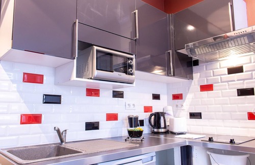 Saint-Quentin Apartment | Apartment-Standard-Ensuite-City view