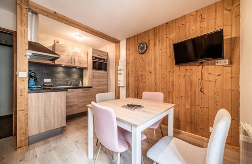 Abondance Apartment | Apartment 'Studio 2 Coeur D' Abondance- Maxit' with Wi-Fi