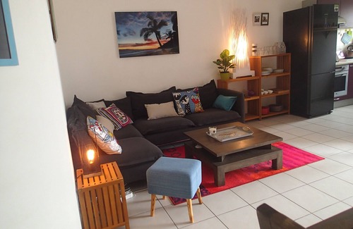 Centre-Ville Apartment | Apartment T3 Standing. St Pierre Réunion seafront.