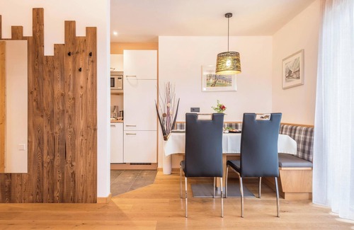 Albions Apartment | Apartment "Talblick" with Mountain View, Wi-Fi, Balcony & Garden