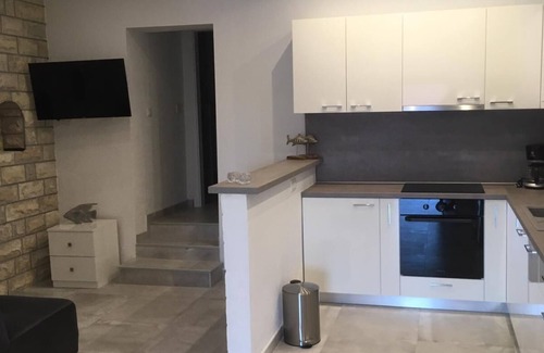 Promajna Apartment | Apartment Tonci EG (2 + 2) with sea view and large terrace