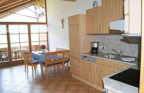 Frasdorf Apartment | Apartment up to 4 people- Kampenwand- 65 sqm, 2 bedrooms, kitchen, satellite TV, balcony, own entrance, non-smoking