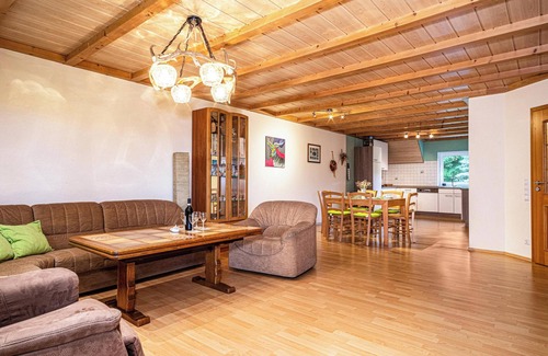 Waldburg Apartment | Apartment 'Urlaub auf dem Hirschhof Stehle' with Mountain View, Wi-Fi & Garden