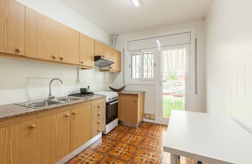 Rubi Apartment | Apartment Villa Mercedes with Terrace, Balcony & Wi-Fi