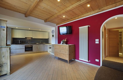 Carano Apartment | Apartment 'Villa Prafiori Genziana' with Mountain View, Shared Garden, Terrace & Wi-Fi